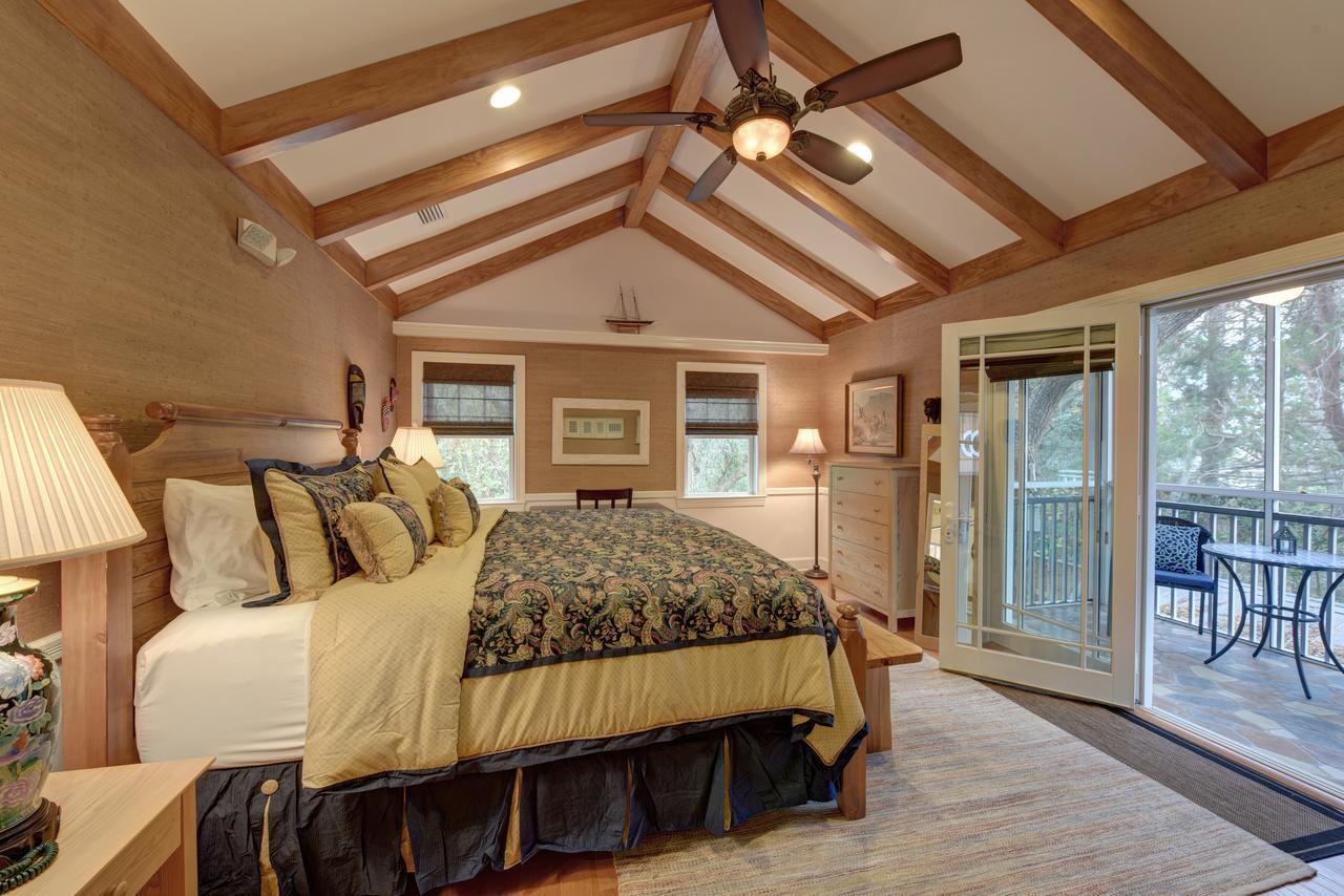 The Grey Owl Inn St. Simons Island 외부 사진