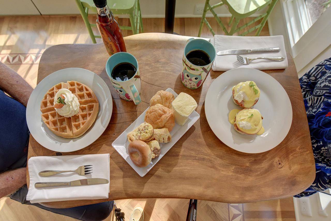 The Grey Owl Inn St. Simons Island 외부 사진