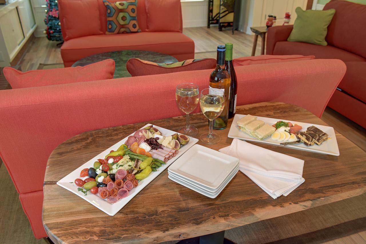 The Grey Owl Inn St. Simons Island 외부 사진