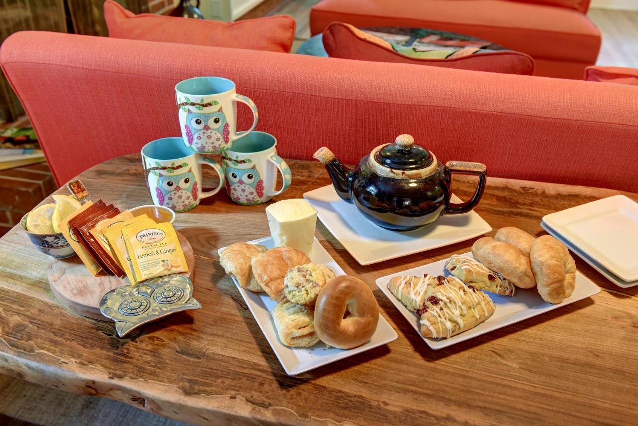 The Grey Owl Inn St. Simons Island 외부 사진