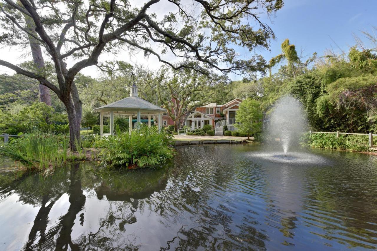 The Grey Owl Inn St. Simons Island 외부 사진